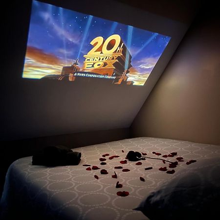 Sejour Detente Au Coeur De Macon Spa,Cine,Bouteille Offerte Екстериор снимка