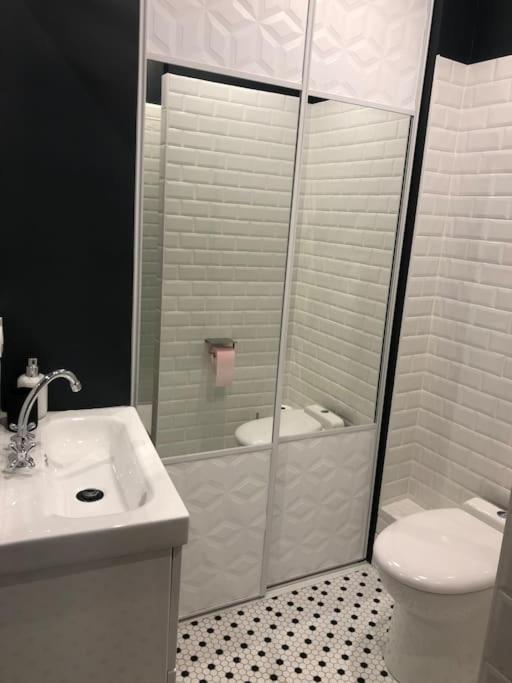 Sejour Detente Au Coeur De Macon Spa,Cine,Bouteille Offerte Екстериор снимка