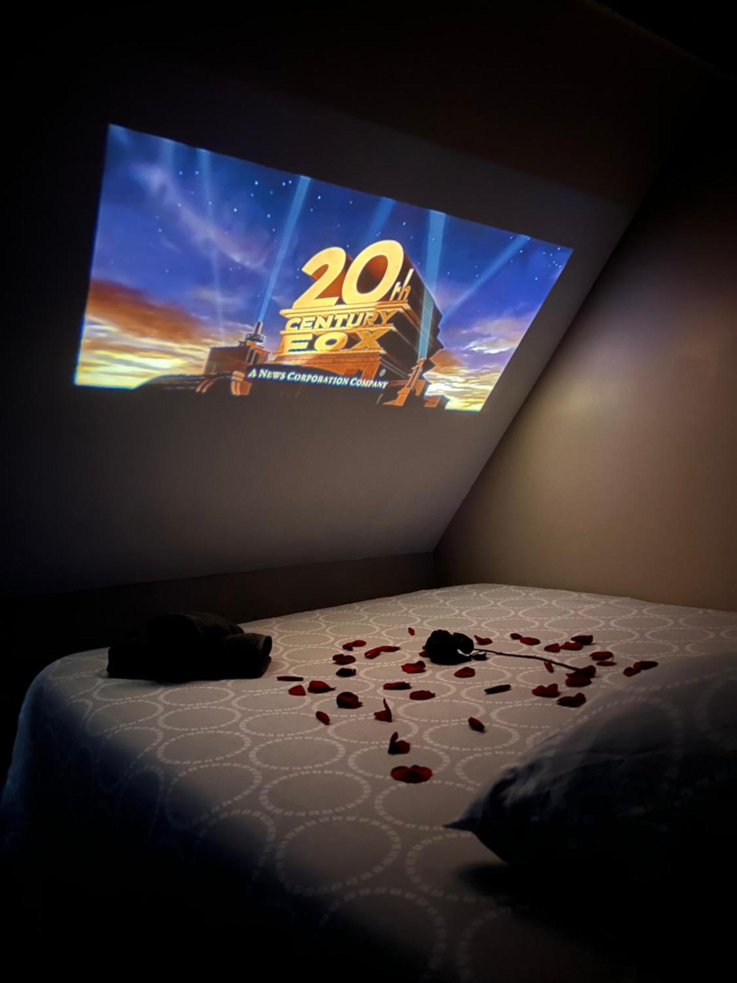 Sejour Detente Au Coeur De Macon Spa,Cine,Bouteille Offerte Екстериор снимка